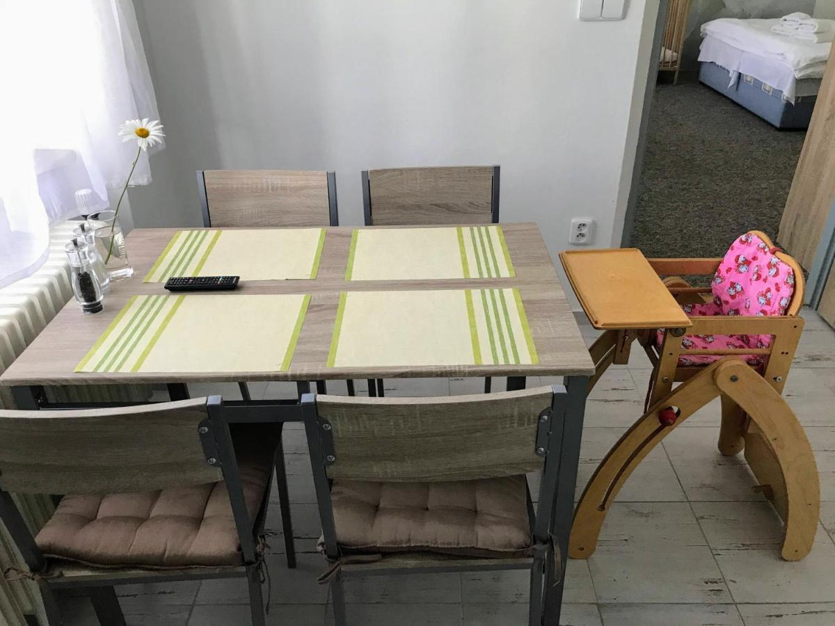 شقة Apartman Na Namesti Opočno المظهر الخارجي الصورة