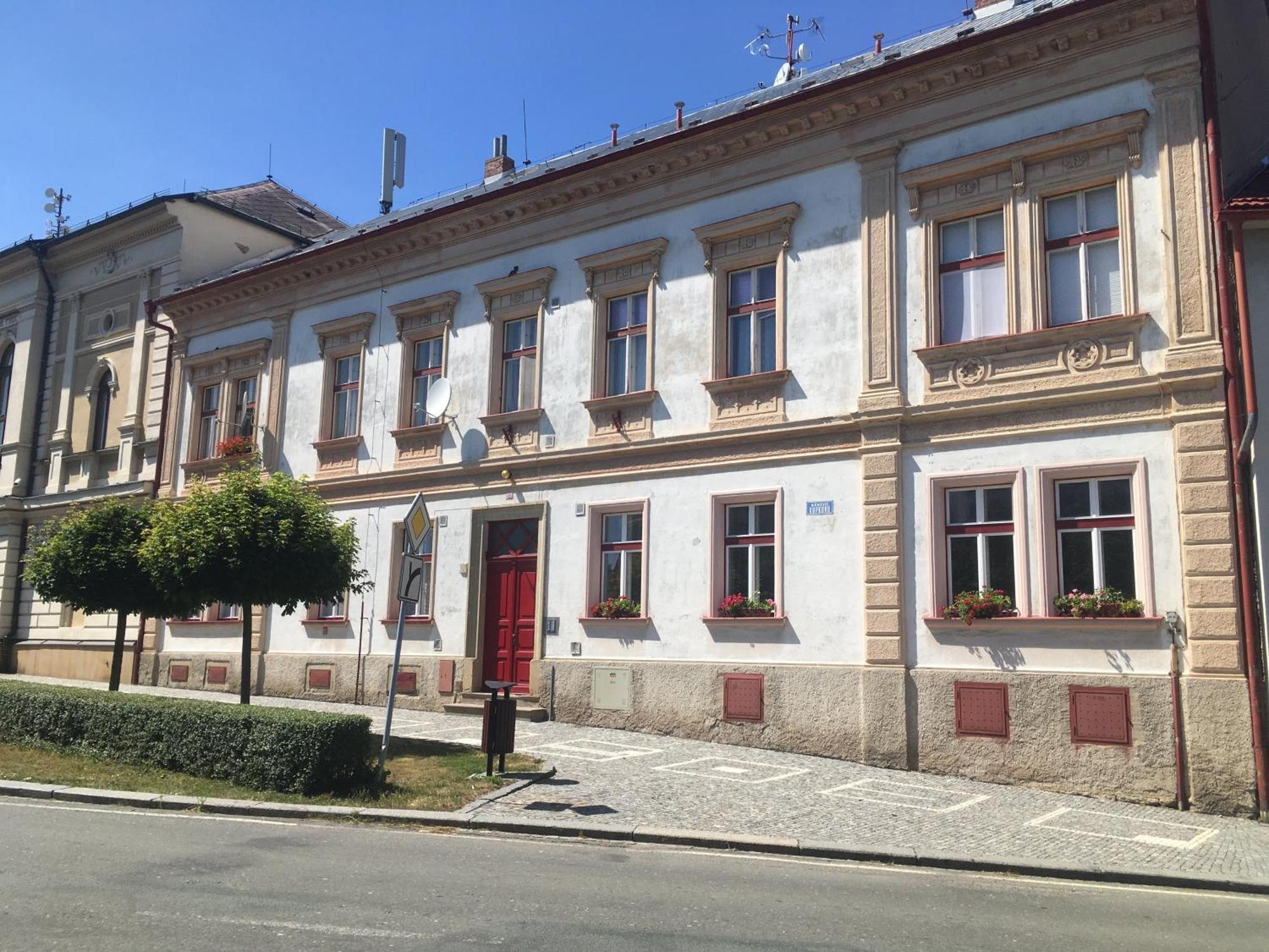 شقة Apartman Na Namesti Opočno المظهر الخارجي الصورة